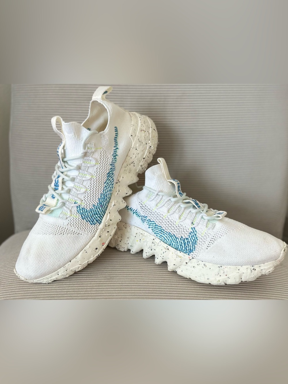Nike Men’s Space Hippie 01 in the "White Dutch Blue" Size 10 (women’s 11.5)